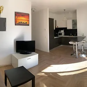 https://le-cinque-spezie.hotelitalianriviera.com